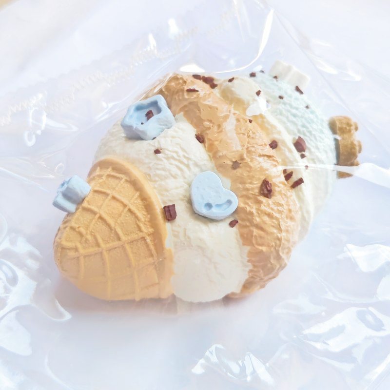 [Only One Left!] Taba Squishy: Sea Salt Ice Cream Cone with Oreo Crumbs