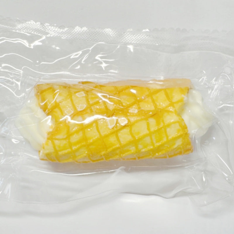[Only One Left!] Taba Squishy: Egg roll wrapped with white cream
