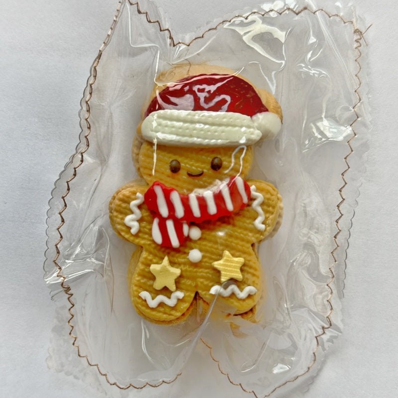 [Only One Left!] Taba Squishy: Knitted gingerbread man