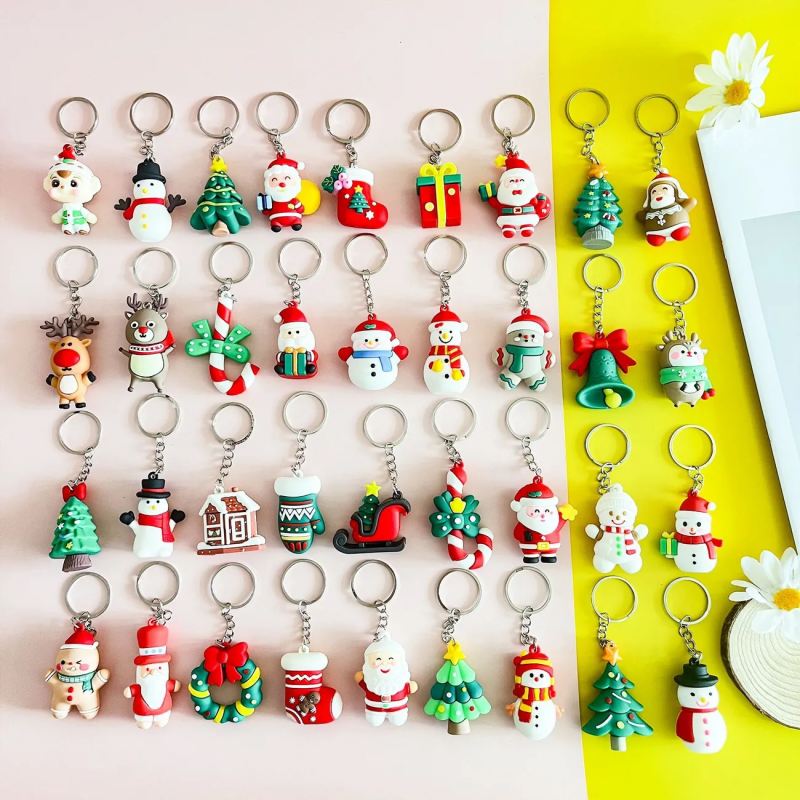 Random Style Christmas Themed Keychain Wholesale